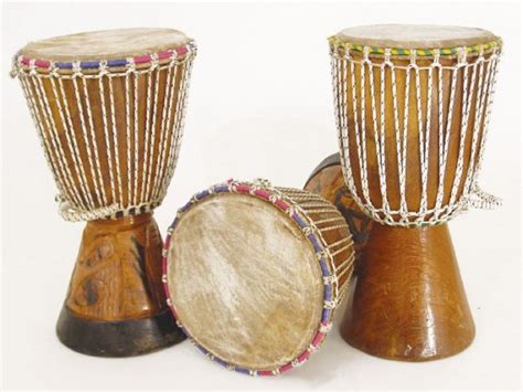 what art medium was brought to africa by european colonists? the introduction of European musical instruments revolutionized African music.